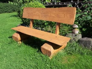 Gartenbank aus Holz